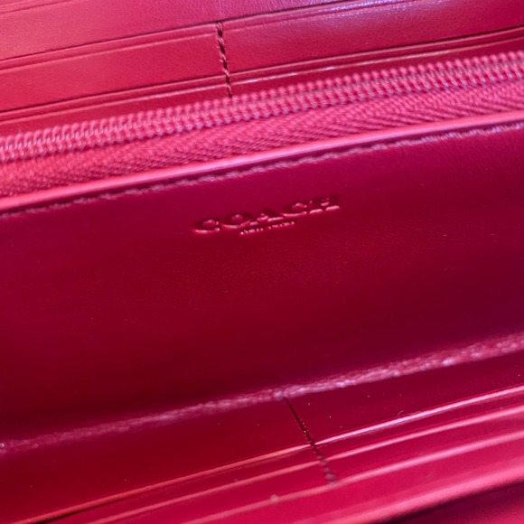 Coach Signature PVC accordion zipper wallet in true red - Picture 6 of 6